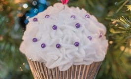cupcake ornament