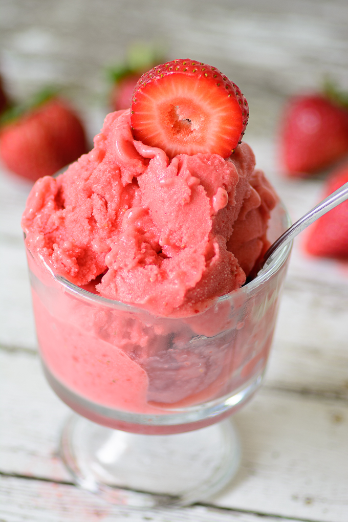 Yogurt ice cream strawberry Strawberry Yogurt