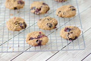 Blueberry Oatmeal Breakfast Cookies. Start yuor morning with a powerful combination of superfoods with this delicious breakfast recipe!