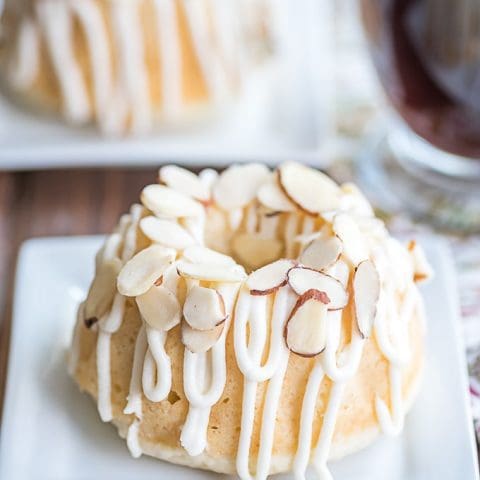 mini bundt cakes
